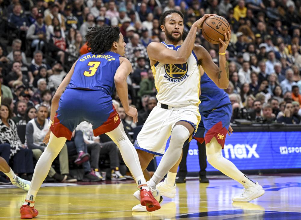 边路与中路 边路与中路