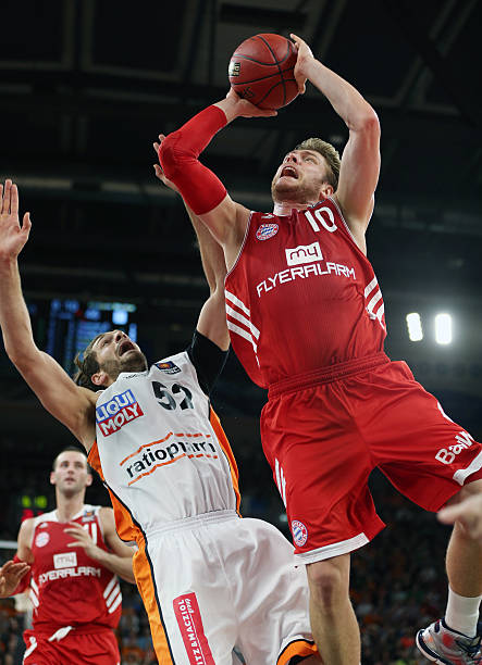 激烈却不失 激烈却不失