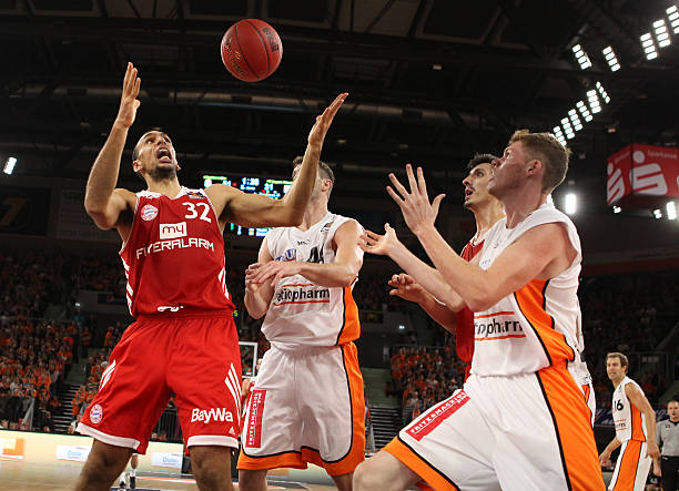 随着赛季深 随着赛季深